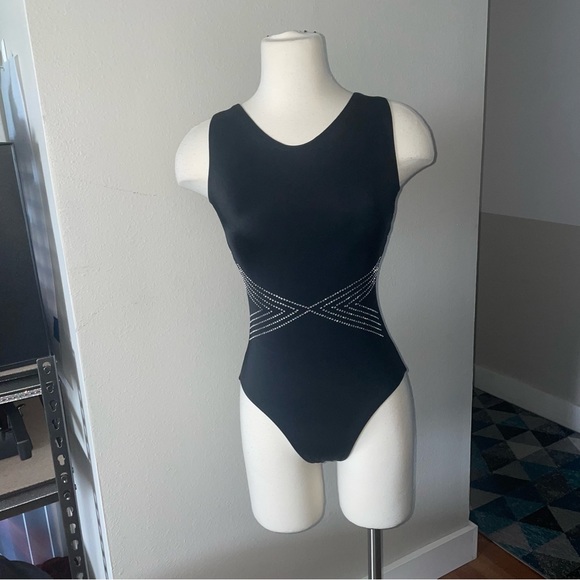 Black rhinestone dance leotard - Picture 7 of 10